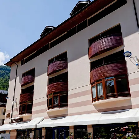 Avec Balcon Au Centre De Brides-les-bains, Wifi Et Parking - Fr-1-512-266 Appartement Brides-les-Bains