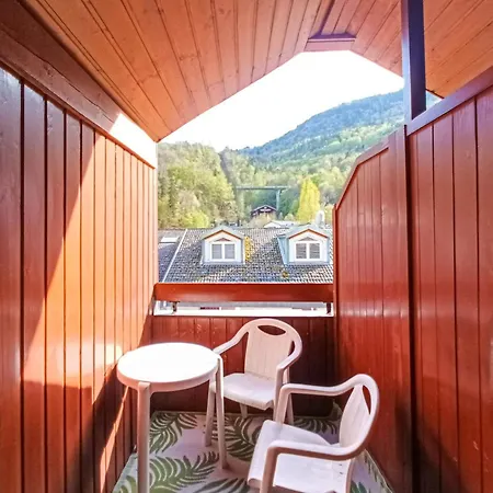 Avec Balcon Au Centre De Brides-les-bains, Wifi Et Parking - Fr-1-512-266 布里德莱班